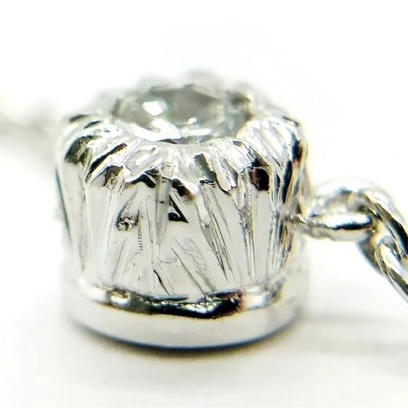 Certified Platinum900 necklace in0.07 solitaire diamond